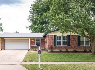 320 Aspen Village Dr, Ballwin, MO