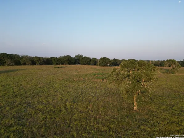 902 FALLBROOK LN LOT 1, La Vernia, TX 78121
