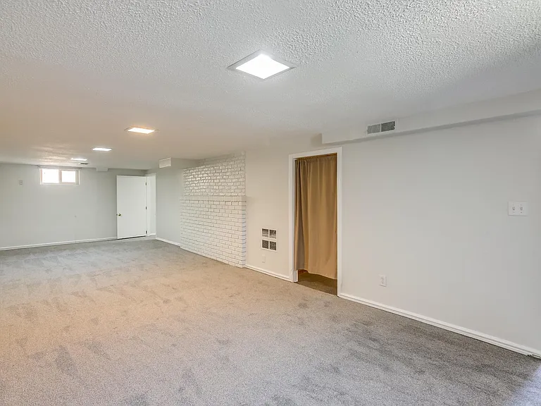 6830 W 26th Ave — Photo 18