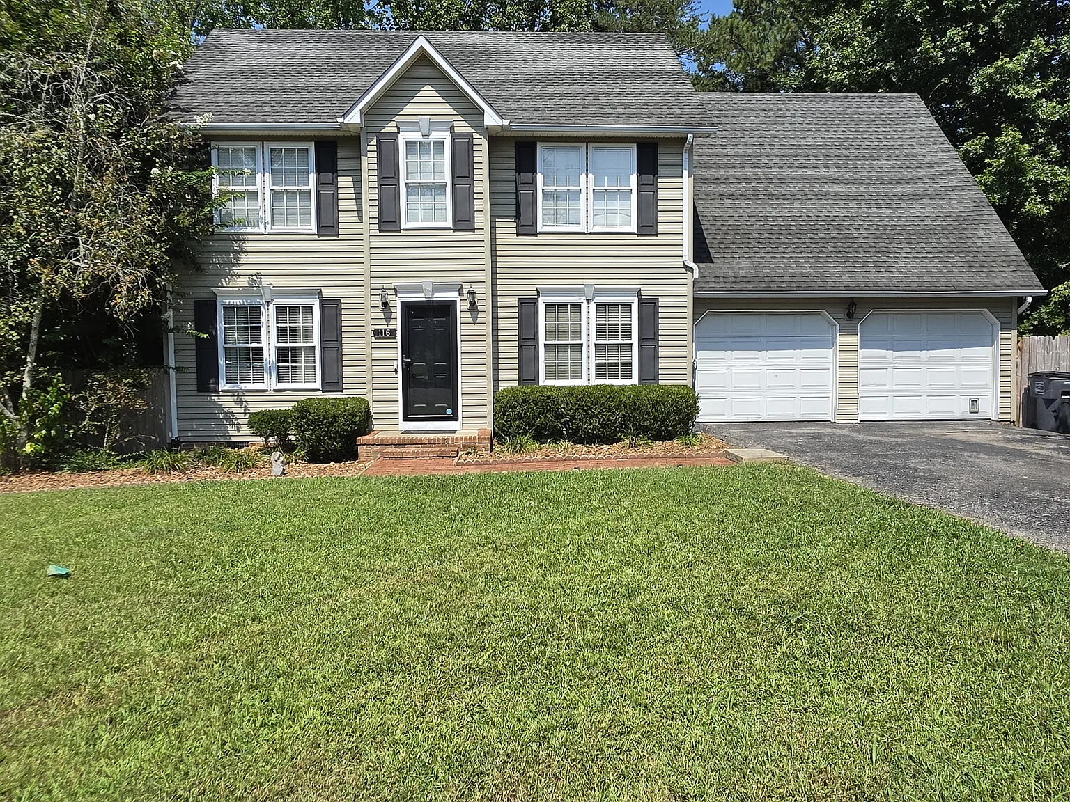 116 Paxton Ct — Photo 1