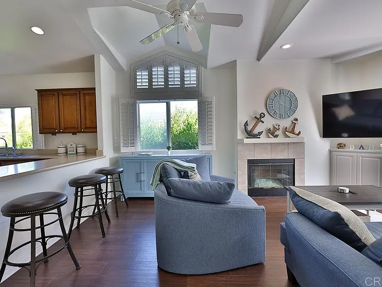 828 D Ave — Photo 35