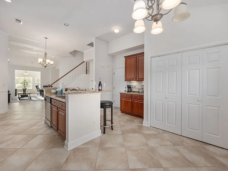 6172 Catalina Dr #911 — Photo 25