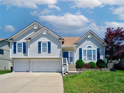 909 Wild Wood Dr, Pleasant Hill, MO, 64080