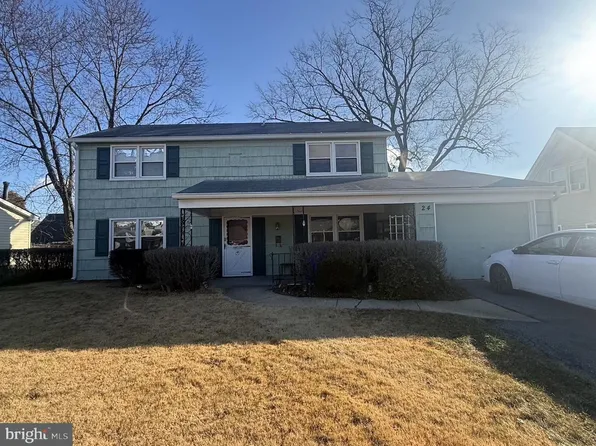 24 Hancock Ln, Willingboro, NJ 08046