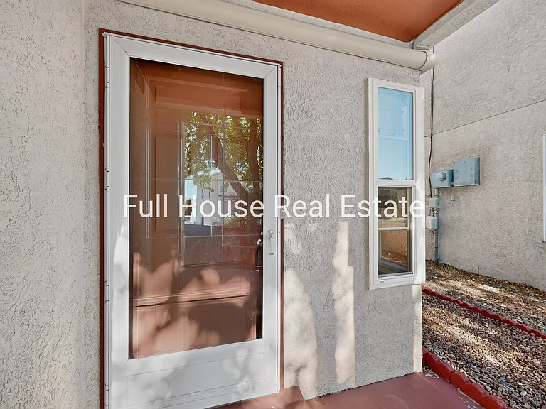 1905 Amor Dr NW — Photo 4