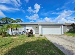 1692 E Grovehill Rd, Palm Harbor, FL 34683