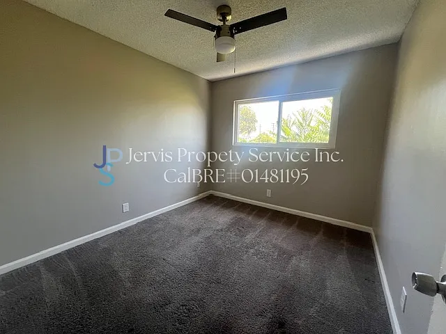 4550-4600 Santa Ana — Photo 14