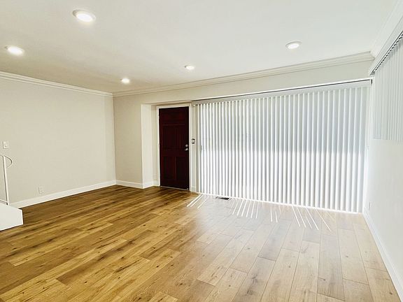 4th image of 838 Lincoln Blvd APT 6