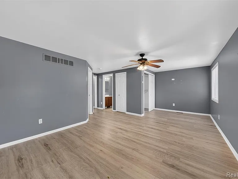16515 Terrace Village Dr — Photo 47