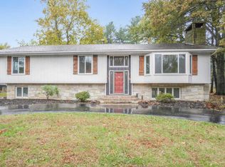 4238 E Valley Rd, Springfield, MO 65809