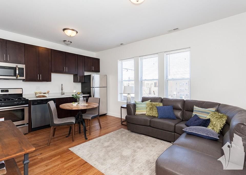1st image of 4905 W Cuyler Ave