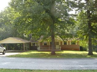 2577 Fire Department St, Newton, NC 28658