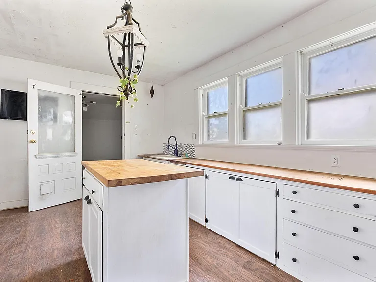 2225 Catalpa Dr — Photo 21