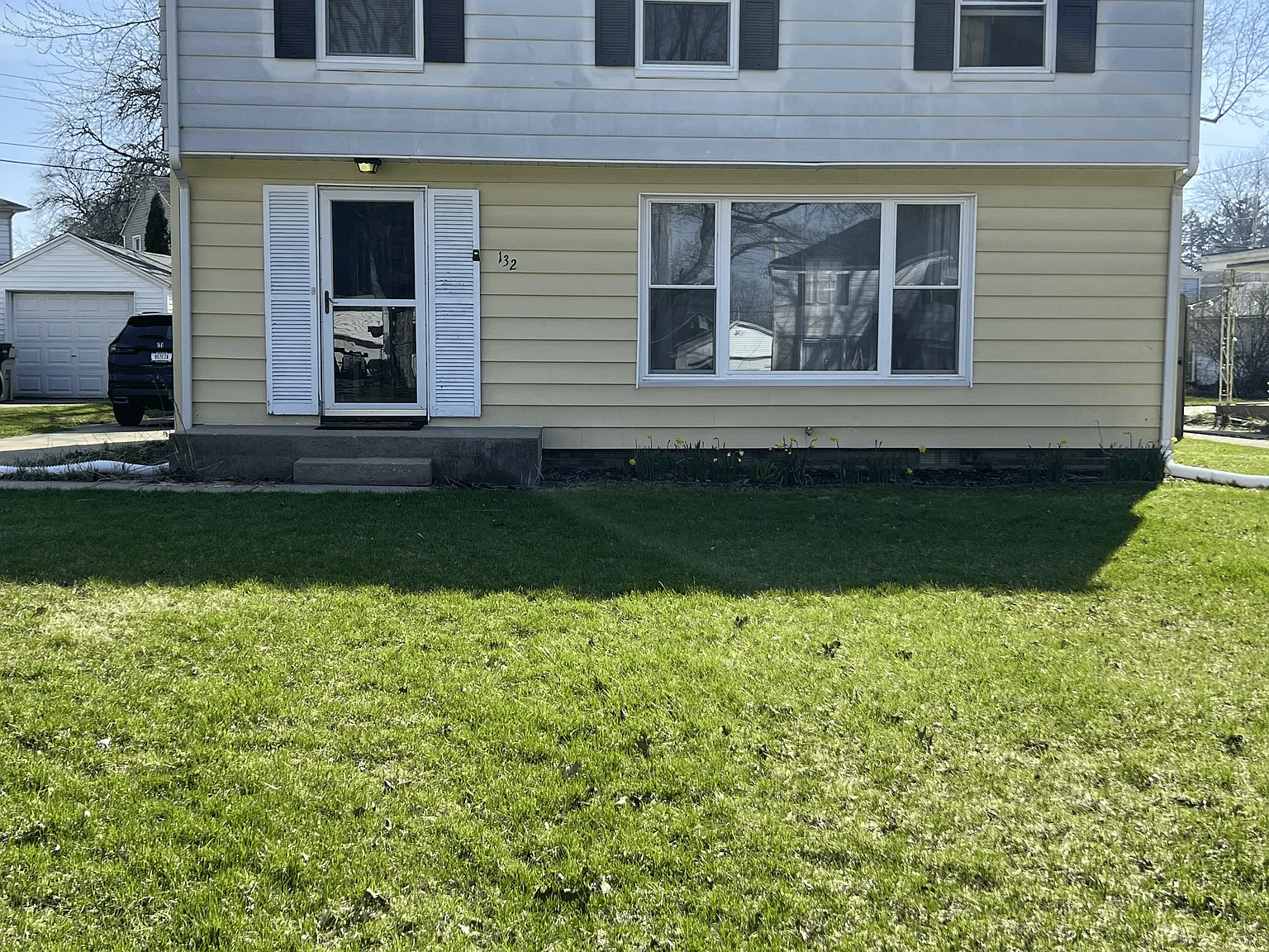 2 bed, 1.5 bath, 1377 sqft, $1,990 — Photo 1