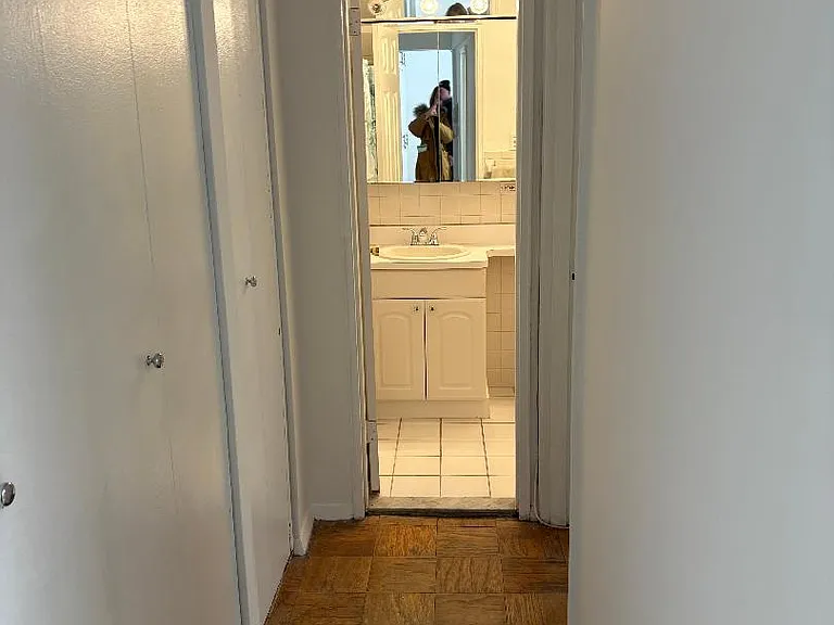 420 Shore Rd #1F — Photo 11