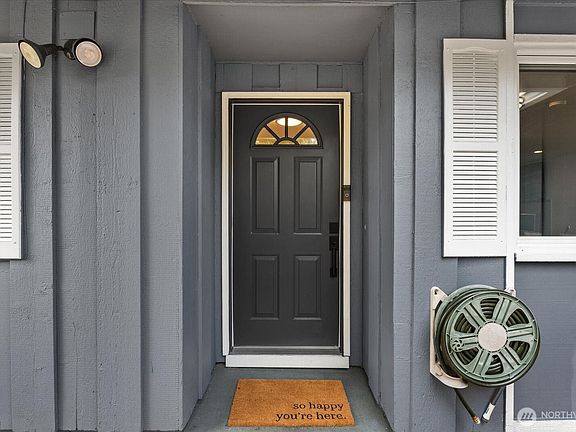4th image of 16749 128th Avenue SE