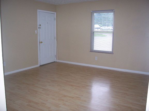 3rd image of 4802 Cannon Ridge Dr APT B