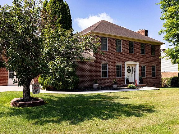 5th image of 3015 Nutmeg Ct