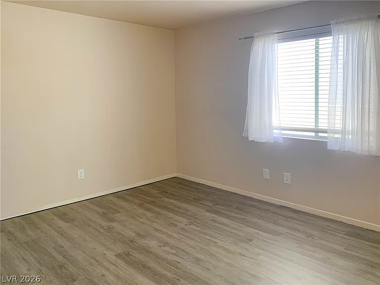 405 Europa Way — Photo 19