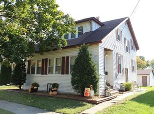 307 W Park St, Morrison, IL 61270