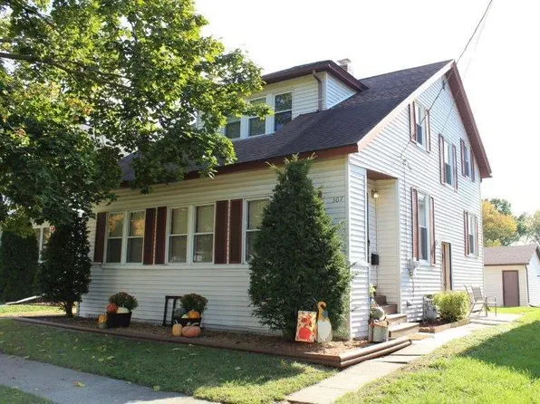 307 W Park St, Morrison, IL 61270