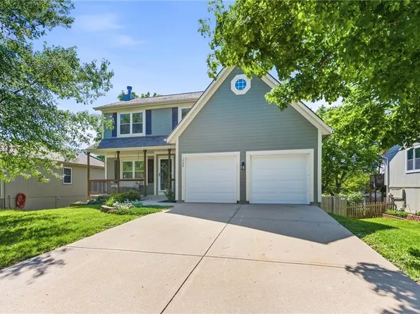 12366 S Parker Ter, Olathe, KS 66061