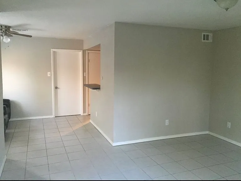 1116 Murrayhill Dr #8 — Photo 3