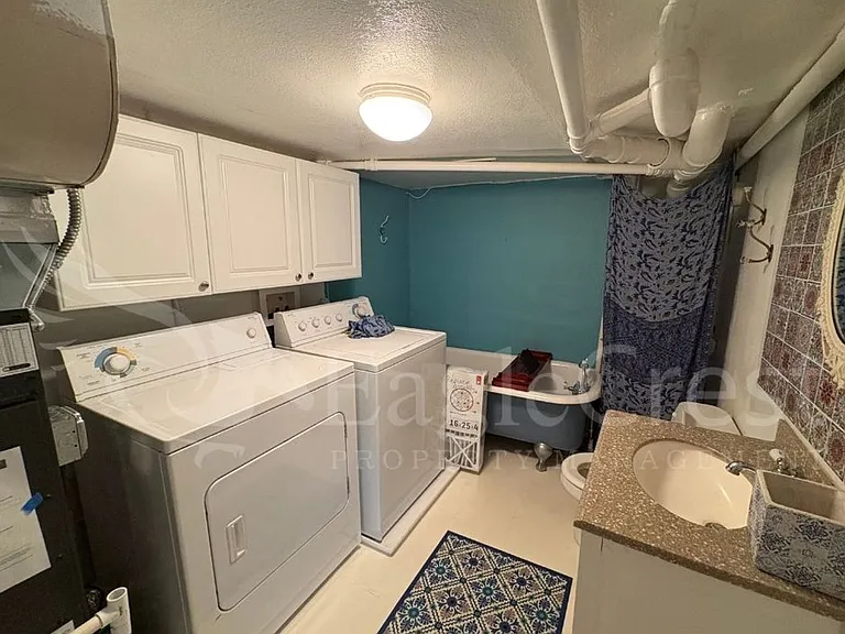515 Newell St — Photo 44
