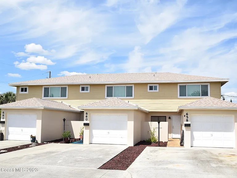 658 Atlantic Dr — Photo 11