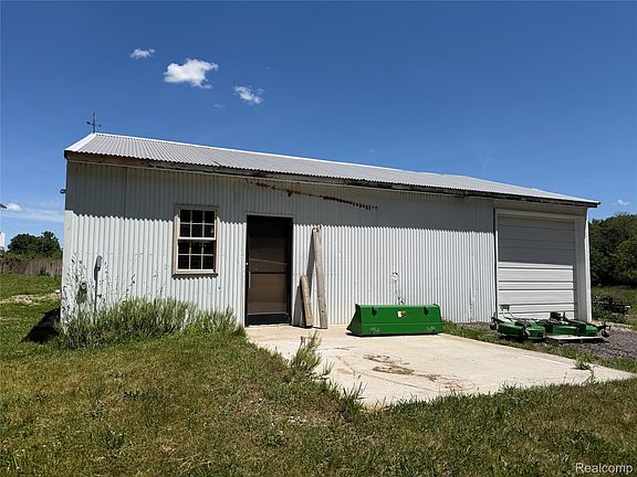4th image of 1246 House Rd