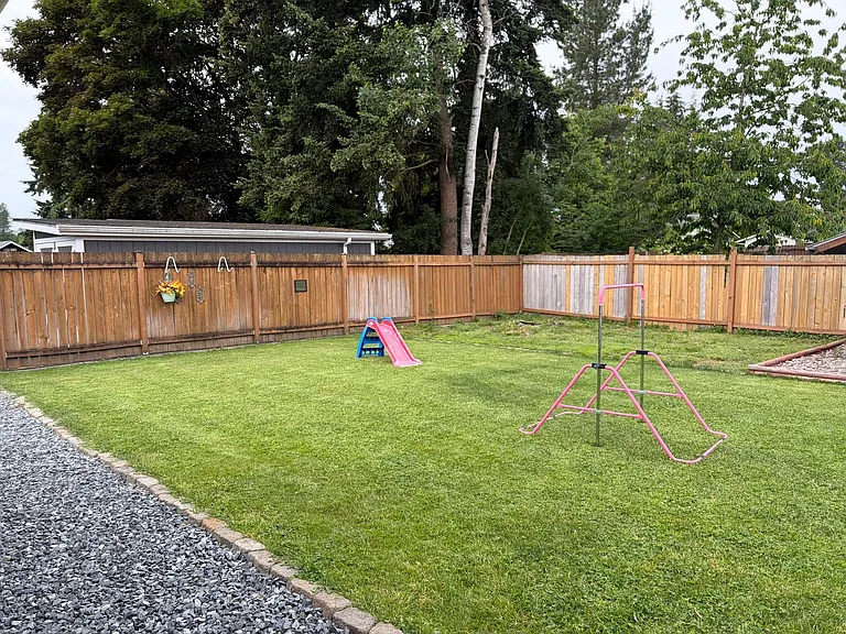 5301 142nd Pl NE — Photo 2