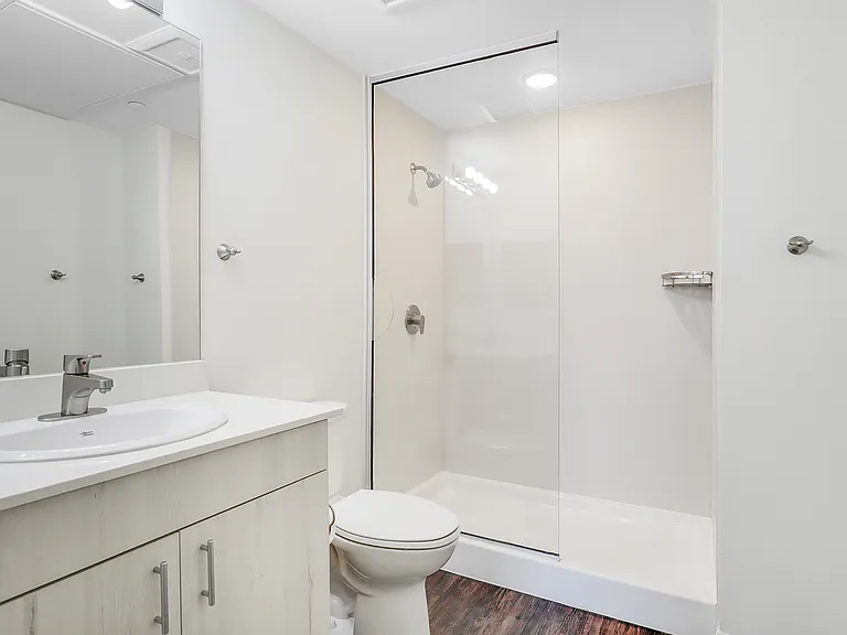 Unit 204 has exact layout as 206 "Rail Runner" (Called "Red River" in virtual tour)