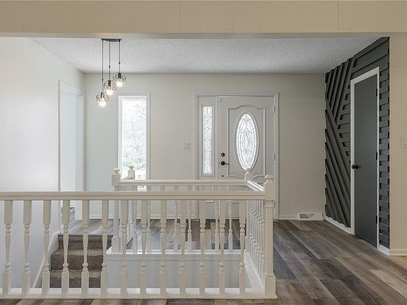 4th image of 101 SE Princeton Pl