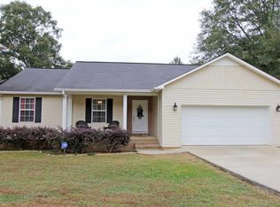 127 Bernard Couch Dr, Anniston, AL 36207