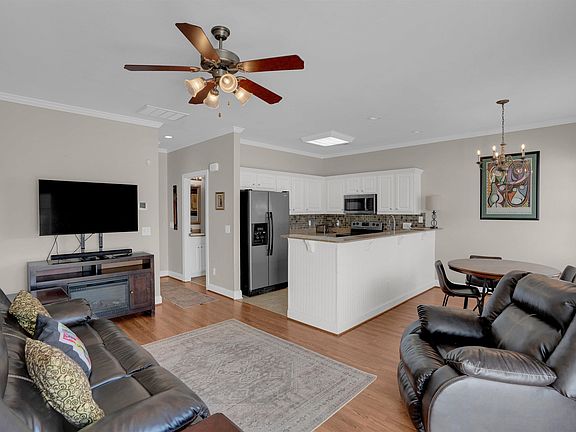 5th image of 119 Gavinshire Rd