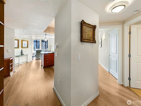 5th image of 819 Virginia Street #2304