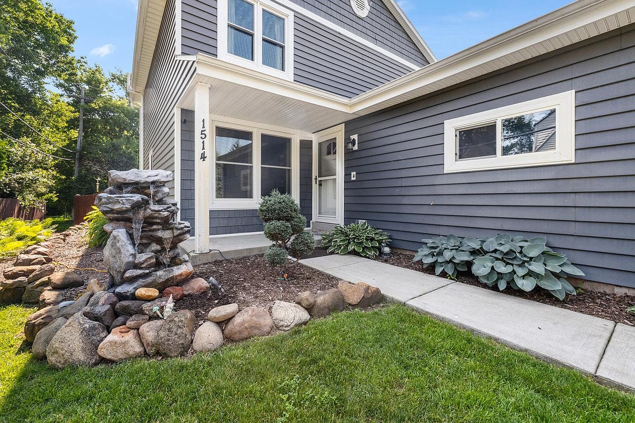 1514 South Sunny Slope ROAD, New Berlin, WI 53151 | Zillow