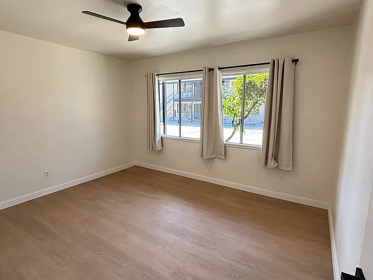 6819 N Figueroa St #21 — Photo 19