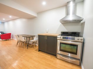 39 Distin Dr #2, Hamilton, ON L9A5K4