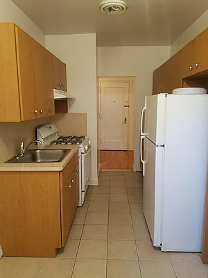 Rented by Max & Associates Realty Corp | media 15
