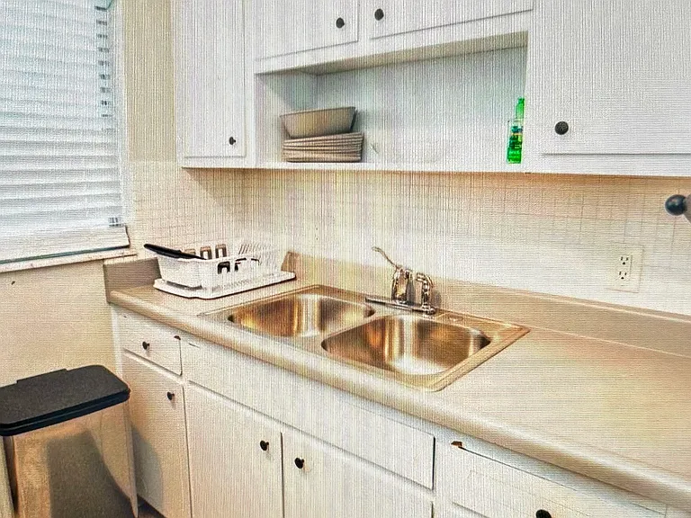 2344 Shelley St #9 — Photo 11