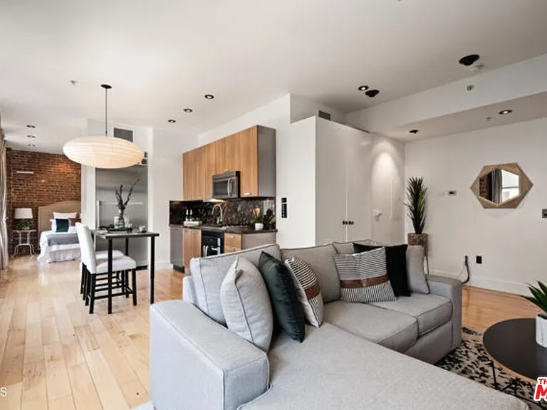 460 S Spring St #601 — Photo 4