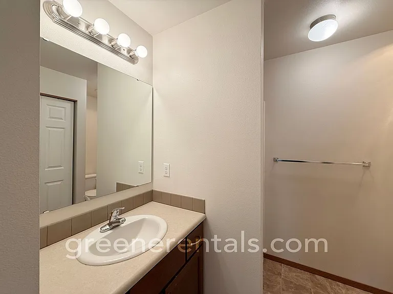 Oly-Evergreen Landing Apartments — Photo 8