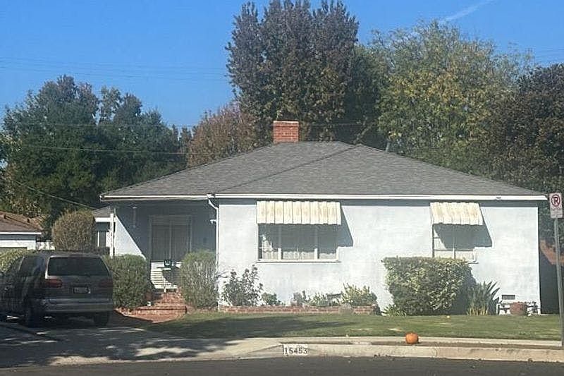 1st image of 15453 Blucher Ct