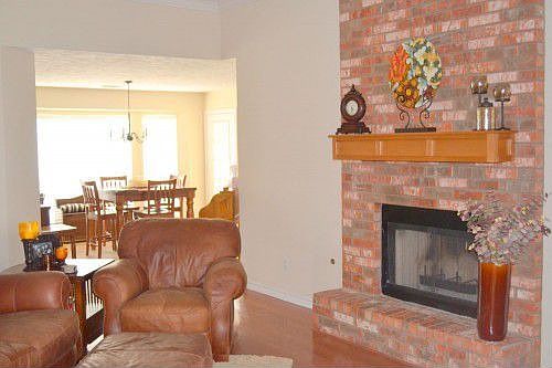 5th image of 3828 Stony Creek Ln