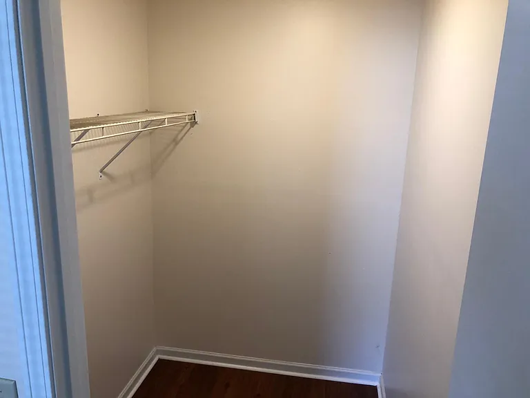 715 Sheridan Ave — Photo 13