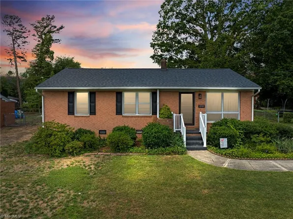1225 Guyer St, High Point, NC 27262