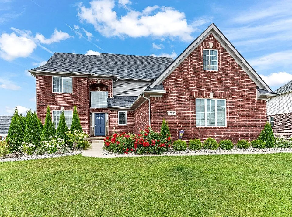 23986 W Enclave Dr