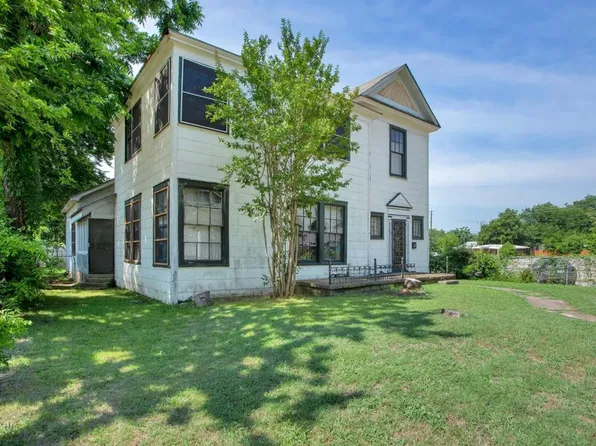 516 W Morgan St, Denison, TX 75020