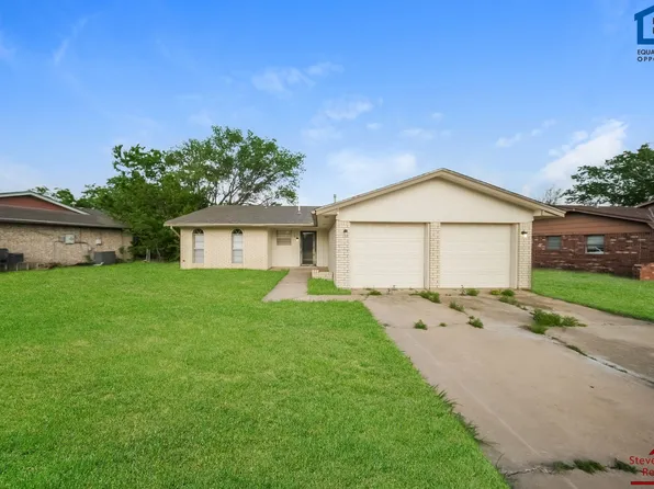 119 SE Surrey Ln, Lawton, OK 73501